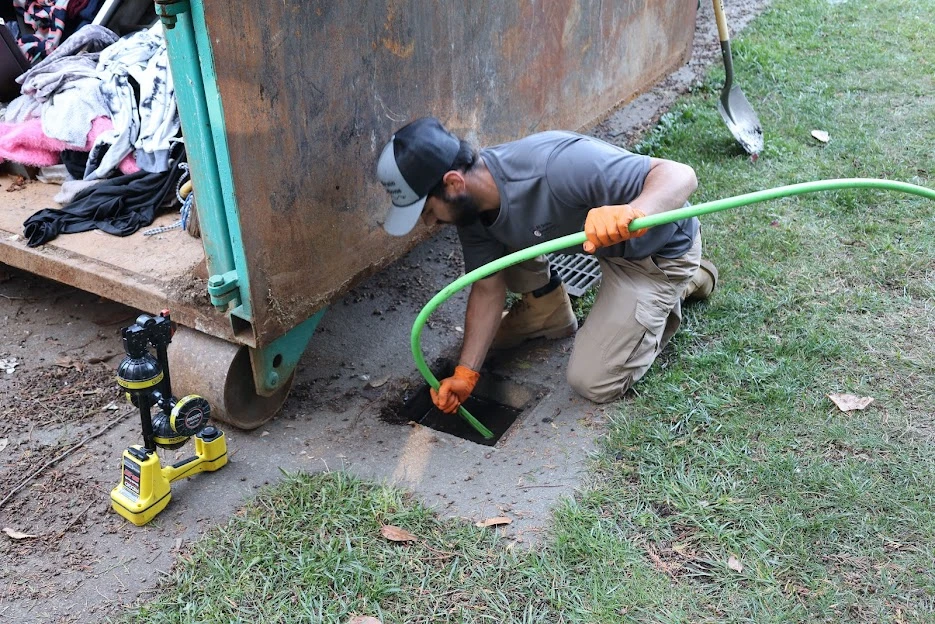 Warning Signs You Need Professional Drain Cleaning Warning Signs You Need Professional Drain Cleaning